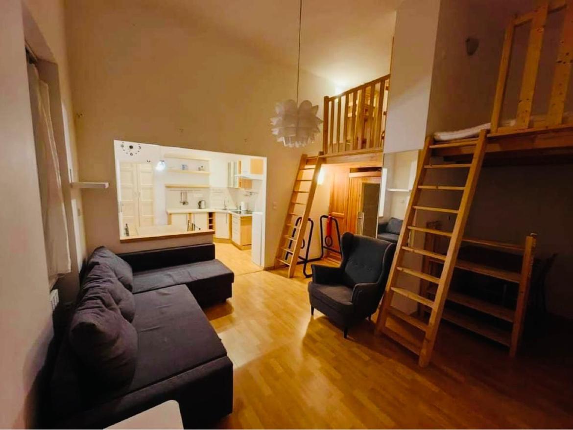 Downtown Apartment Bianca Bratislava Exteriör bild